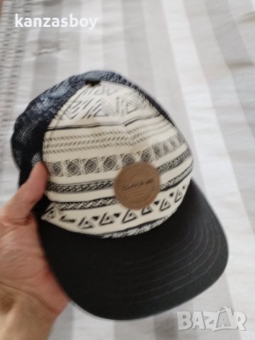Dakine - страхотна шапка , снимка 7 - Шапки - 41480033