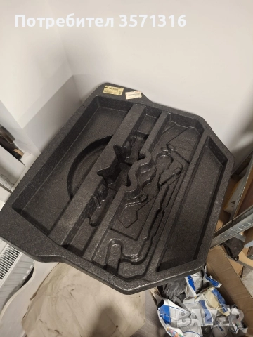 Кора /органайзер багажник за коша на резервна гума и инструменти, снимка 2 - Части - 52659535