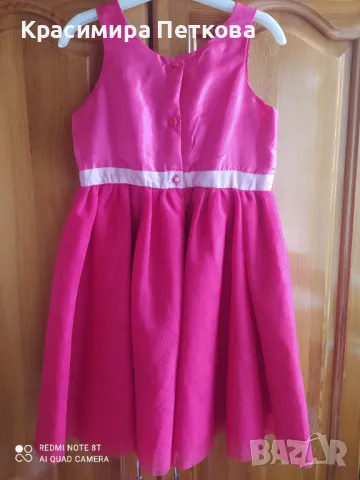 Красива детска рокличка на H&M за ръст по етикет 110 см/4-5 г., снимка 2 - Детски рокли и поли - 48312611