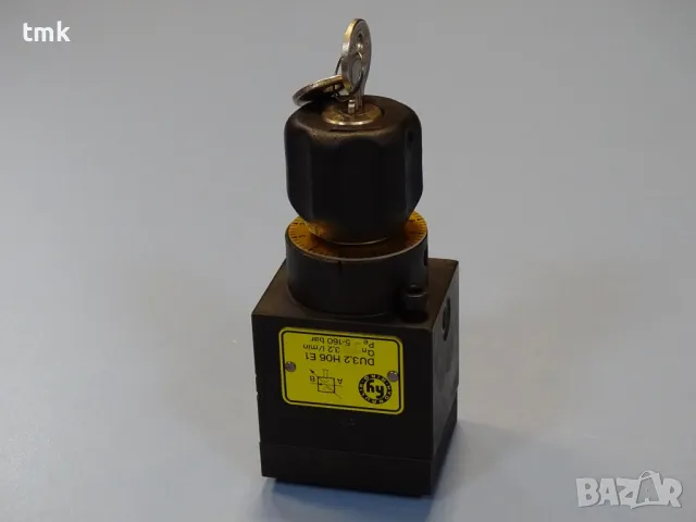 Хидравличен вентил за контрол на потока Ring-Hydraulik DU3.2HO6E1 flow control valve