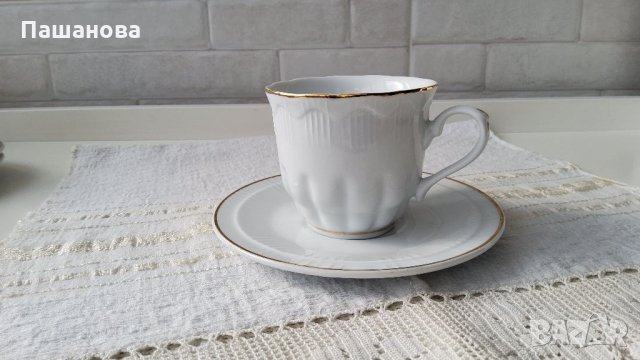 Чашки за чай със захарничка, снимка 3 - Сервизи - 35666142