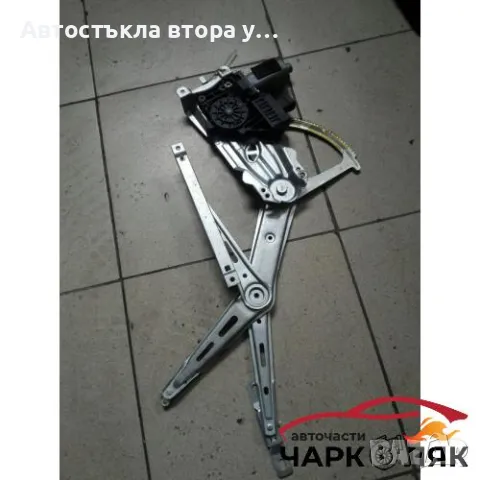 Ел машинка стъкло предна лява Опел Зафира Б,стъклоповдигач