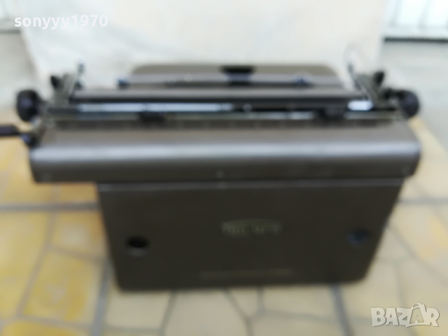 TRIUMPH-GERMANY 20КИЛА ПРАСЕ 2103221142, снимка 12 - Антикварни и старинни предмети - 36178862