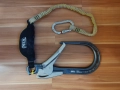 Карабинер Petzl MGO Open 110 25kn с абсорбиращо въже, снимка 1