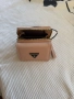 портфейл guess в цвят розово , снимка 3