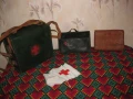 Стари санитарна чанта и аптечки. Цена 55 лева, общо. Пращам по Еконт., снимка 1