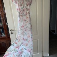 Разкошна нова  лятна елегантна дълга рокля фрорален нежен десен романтична нежна Mohito , снимка 3 - Рокли - 40518074
