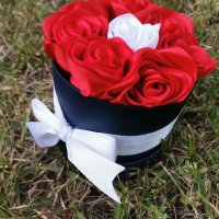 Вечни рози - подарък за всеки, снимка 8 - Ръчно изработени сувенири - 41993785