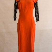 Елегантна рокля в цвят корал с черни дантелени ръкави Onyx - 2XL, снимка 4 - Рокли - 42546613