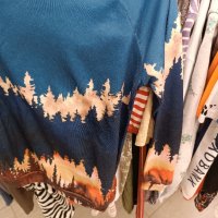 Блуза, снимка 2 - Блузи с дълъг ръкав и пуловери - 44375675