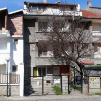 Черноморец: Голяма къща за ремонт, снимка 1 - Къщи - 44695812