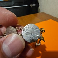 Старинна сребърна гривна със сребърни 7 монети от 50 стотинки 1891, 1912, 1913г. с Фердинандъ 1 - Ца, снимка 5 - Антикварни и старинни предмети - 41795074