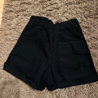 Уникални дънкови панталонки Bershka, снимка 3 - Къси панталони и бермуди - 41536397