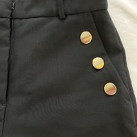 Дамски бермуди Zara, снимка 3 - Къси панталони и бермуди - 41362975