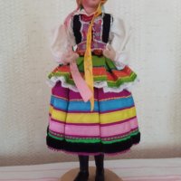 Кукла в народна носия (24 см), снимка 1 - Колекции - 42363336
