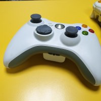 Джойстик , контролер за  Xbox 360, снимка 4 - Xbox конзоли - 34337800