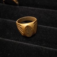 Позлатен пръстен с долар 18K 750, снимка 1 - Пръстени - 41039541