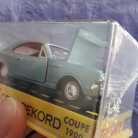 Opel Record Coupe 1900 . Dinky Toys 1.43 .!Top Diecast.!, снимка 16 - Колекции - 36258085