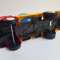 Пластмасов камион играчка за части., снимка 5 - Колекции - 41895195