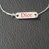 Оригинално колие на Диор, снимка 6 - Колиета, медальони, синджири - 39329618