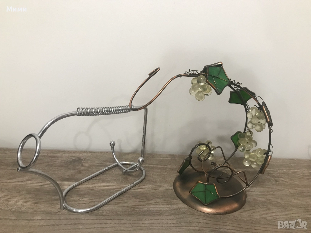 Метални стойки за вино 2 броя и с декорация., снимка 1