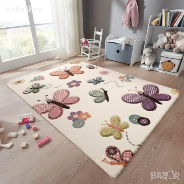 Детски килим Пеперуди 120х170 см., снимка 1
