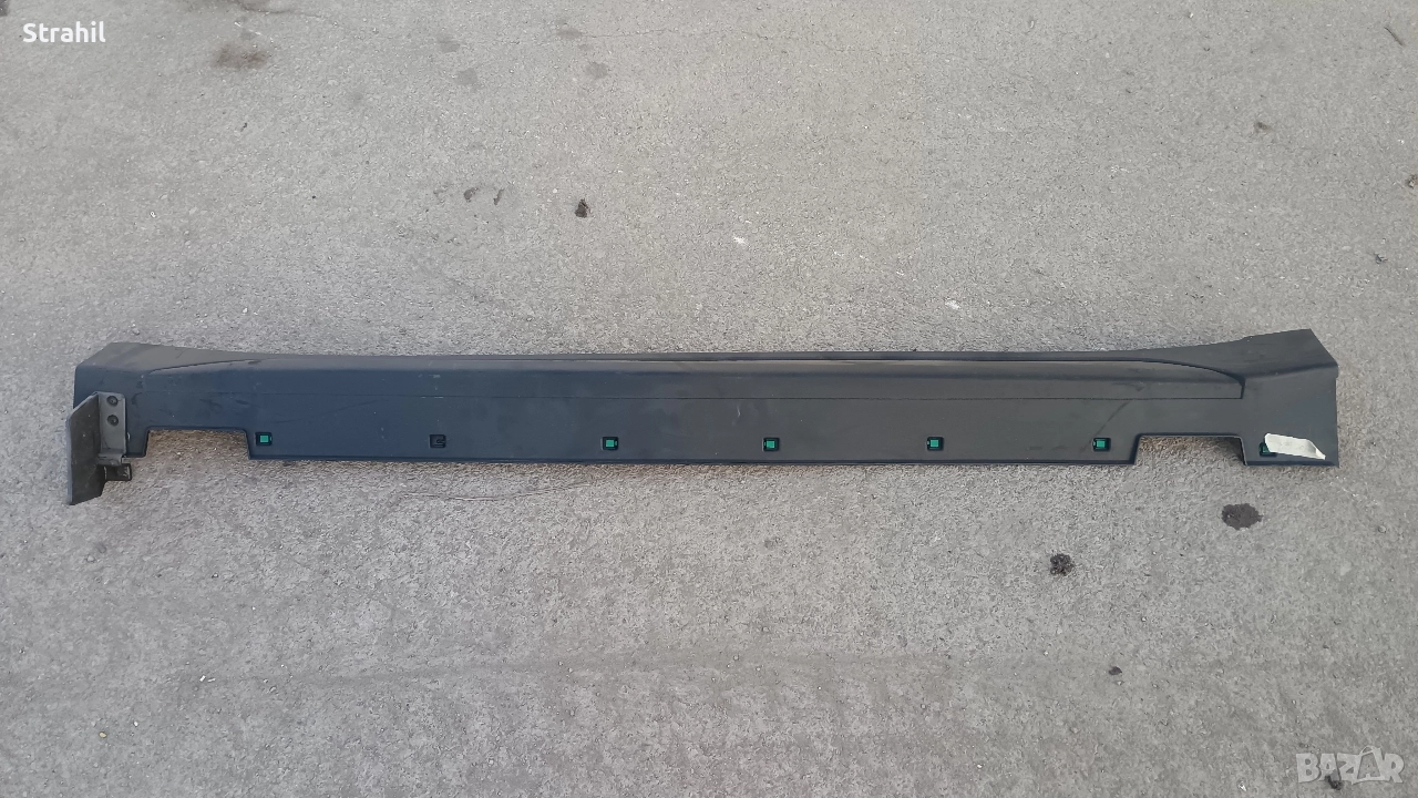 Оригинална дясна странична лайстна за Hyundai Tucson 87752-D7000BK, снимка 1