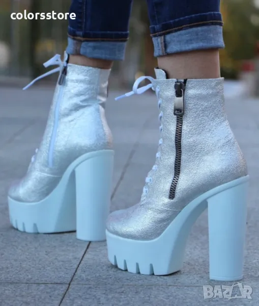 Боти на ток - сребриста лъскава кожа с бяло ходило - BT13, снимка 1