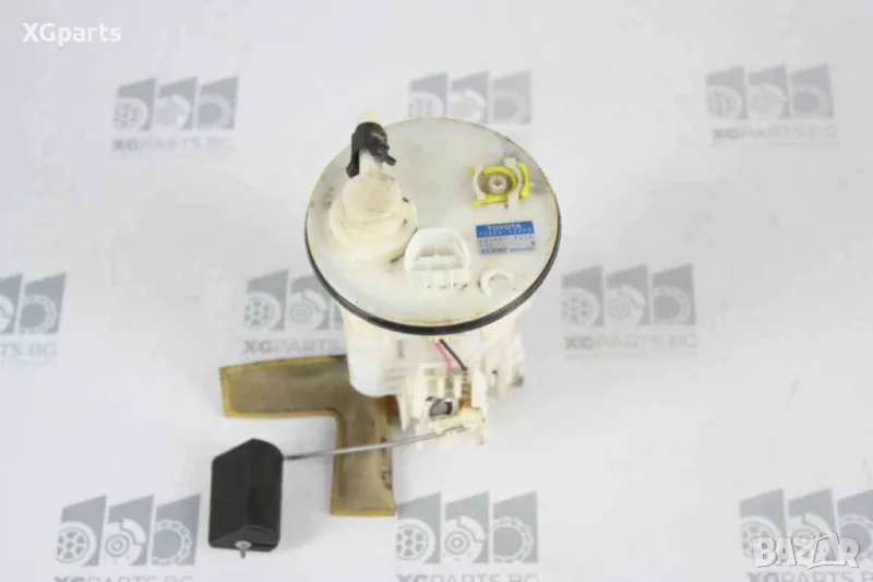  Бензинова помпа за Toyota Corolla E12 1.4i 97к.с. (2001-2007) 77020-12490, снимка 1