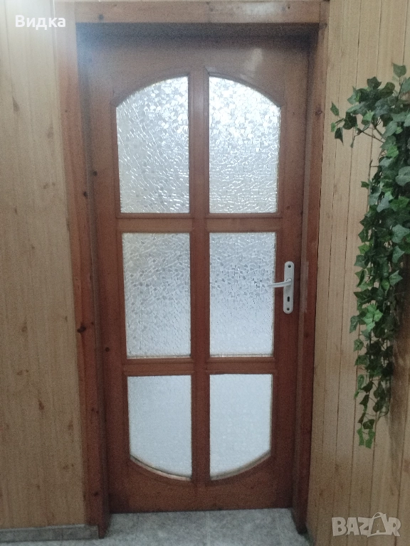 Продавам 2бр. Дървени врати за 360лв. без каси !Вратите са много запазени !Правени са по поръчка, снимка 1