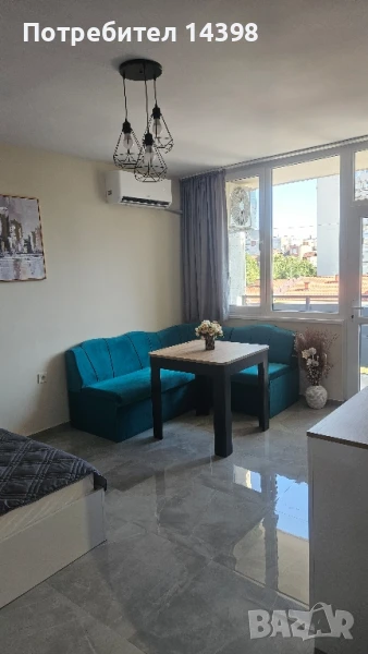 едностаен апартамент с кухненски бокс, снимка 1