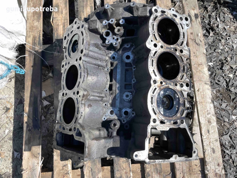 Окомплектован Блок OM642.921 R6428105 MERCEDES E class W211 V6 4matic, снимка 1