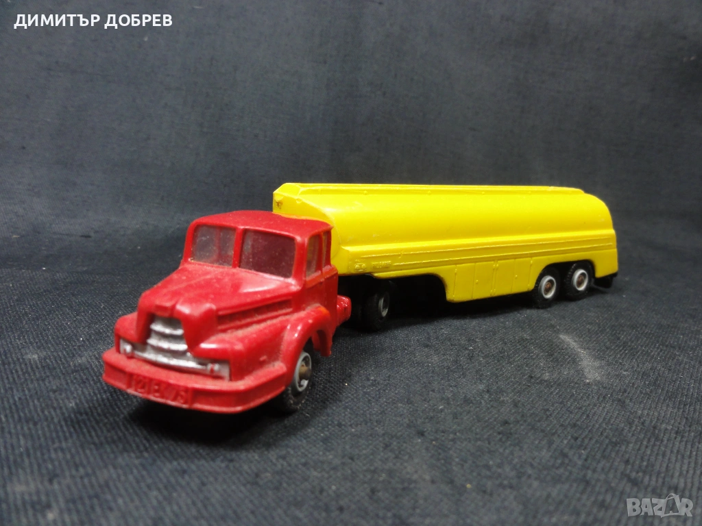 СТАРА РЕТРО ПЛАСТМАСОВА КОЛИЧКА КАМИОН UNIC NOREV FRANCE, снимка 1