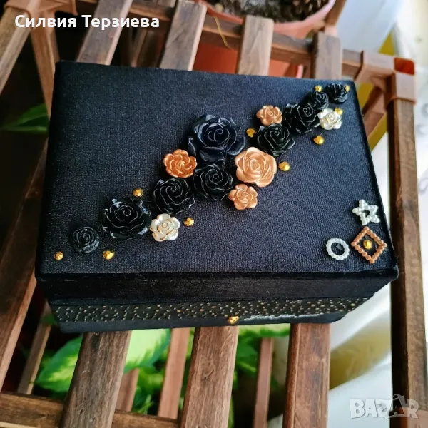 Бутикова кутия за бижута "Черно кадифе", снимка 1