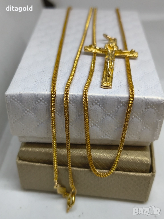 Употребяван 18К златен синджир и 18К златен кръст, снимка 1