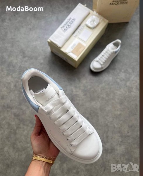 Alexander McQueen Естествена кожа , снимка 1