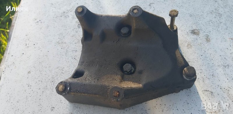 Планка за компресор климатик на Мерцедес 124 250TD, снимка 1