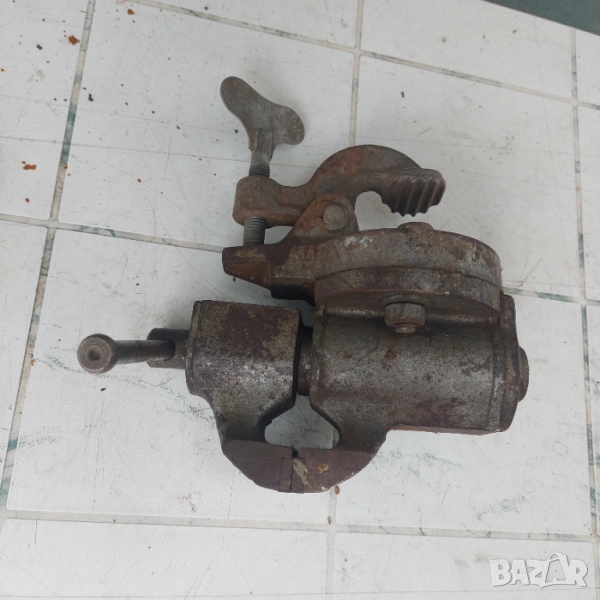 Менгеме от 1974 г, снимка 1