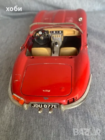 количка  Jaguar E-Type Spider 1961  1:18  Bburago , снимка 3 - Колекции - 55970641