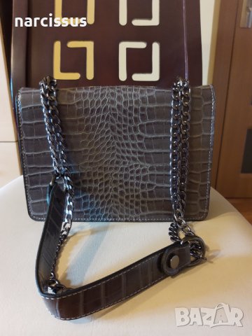 YSL Нова Дамска Чанта , снимка 4 - Чанти - 41883951