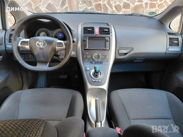 Toyota Auris Hybrid 2012 - Euro 5, снимка 10 - Автомобили и джипове - 52838691