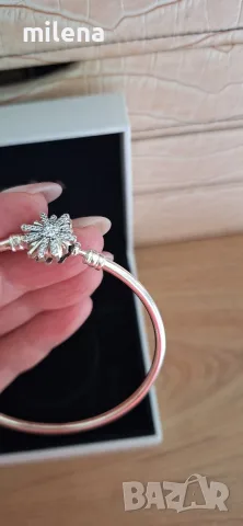 Pandora нова красива гривна с кутия, снимка 2 - Гривни - 56016265
