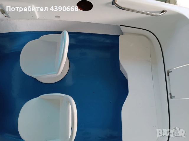 Лодка ELAN Gliser GT402 с колесар, снимка 9 - Воден транспорт - 52509218