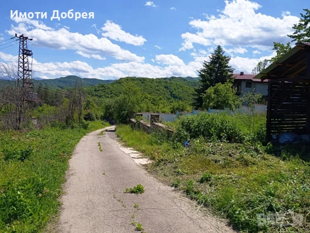 Имот в Троянски балкан, в спокойна и красива местност, снимка 2 - Парцели - 50514963