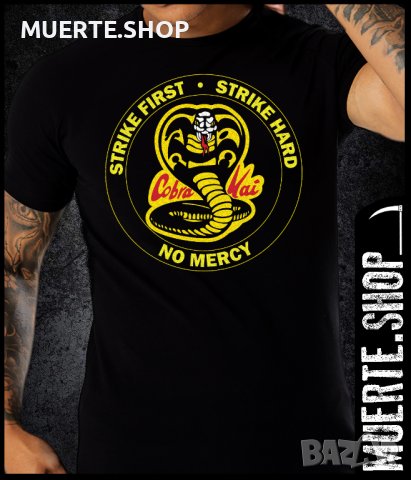 Черна тениска с щампа COBRA KAI