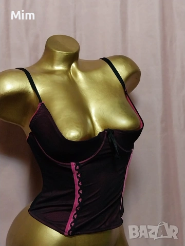 85 С Черен къс корсет с отворена чашка , снимка 2 - Корсети, бюстиета, топове - 53662370