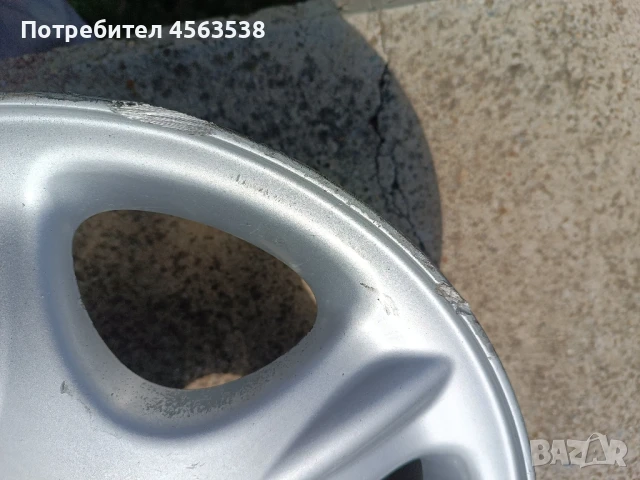 Алуминиева джанта, снимка 2 - Гуми и джанти - 51356031