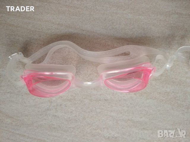 очила за плуване с калъф кутия , снимка 3 - Водни спортове - 41321282