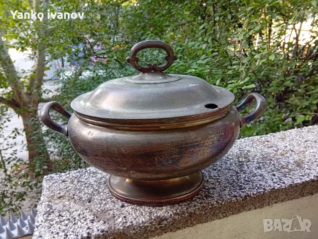 Метален съд за супа, снимка 2 - Антикварни и старинни предмети - 55847494