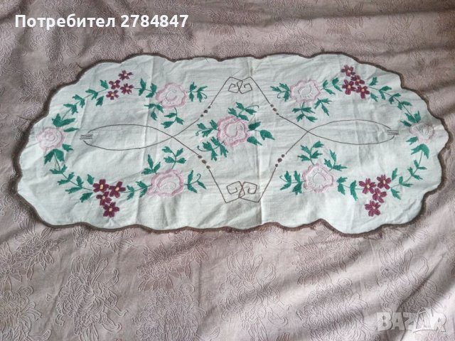 Каре ръчна бродерия , снимка 2 - Декорация за дома - 41083013